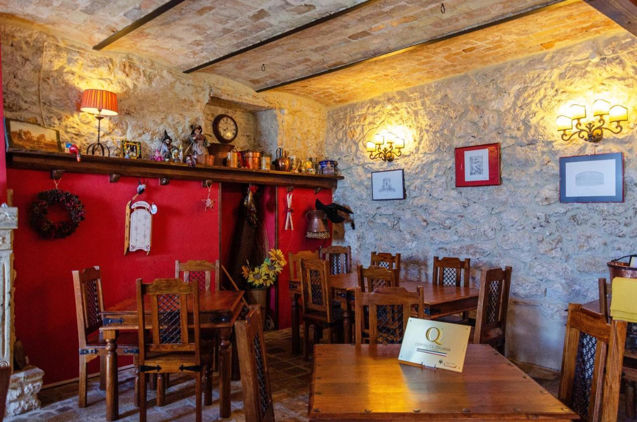 Отель La Locanda Delle Streghe - Relais Ristorante Кастель-дель-Монте Экстерьер фото