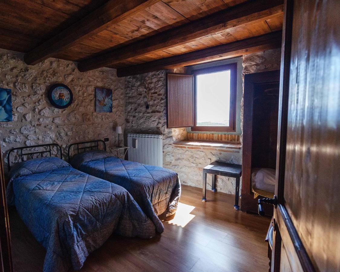 Отель La Locanda Delle Streghe - Relais Ristorante Кастель-дель-Монте Экстерьер фото
